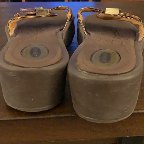 Vintage Dr. Scholl’s Clogs. - Picture 7 of 11